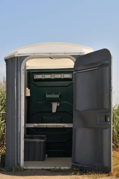 Best Portable toilet rental cost  in Cavalier, ND